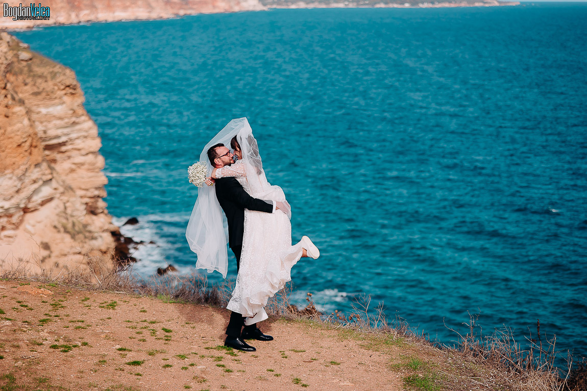 sedinta foto dupa nunta - trash the dress in Bulgaria