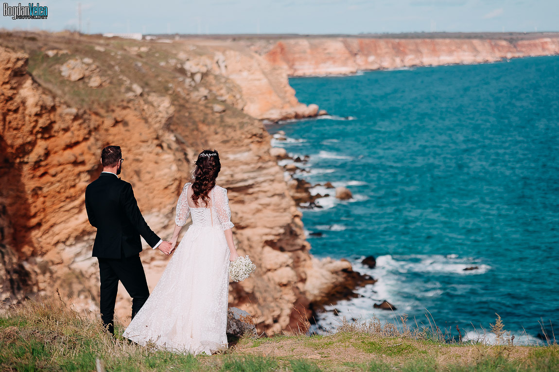 sedinta foto dupa nunta - trash the dress in Bulgaria