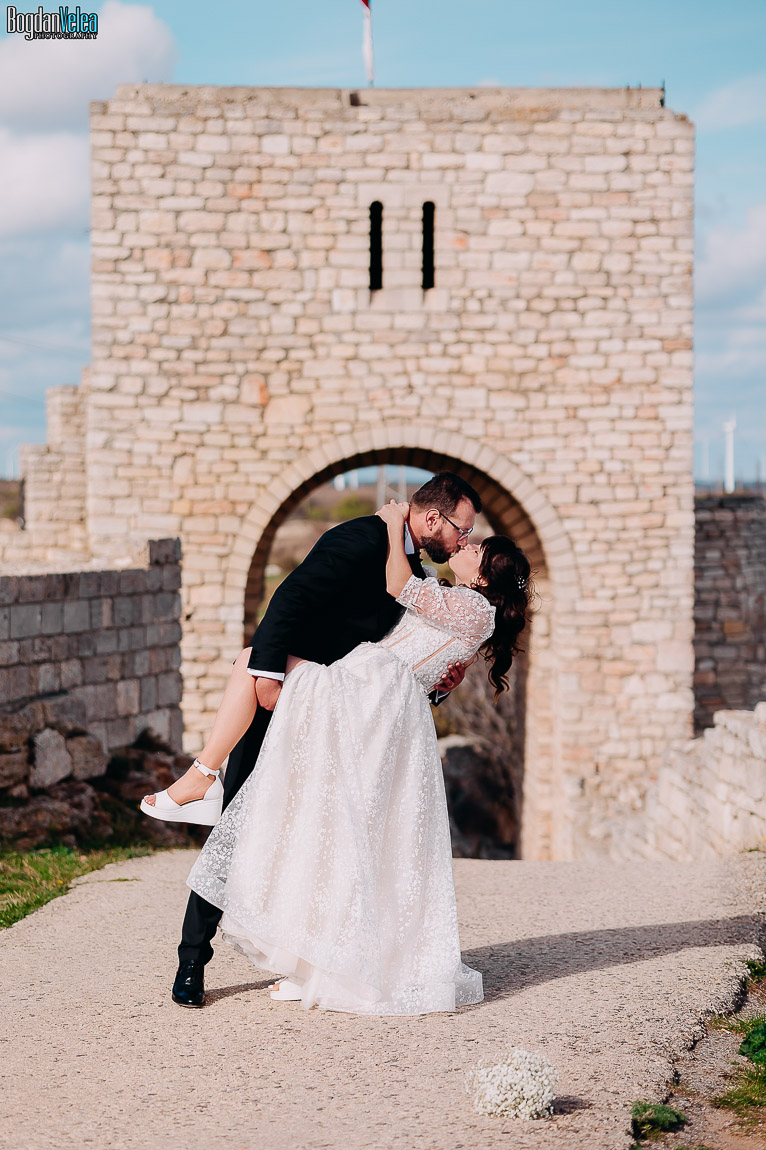 sedinta foto dupa nunta - trash the dress in Bulgaria