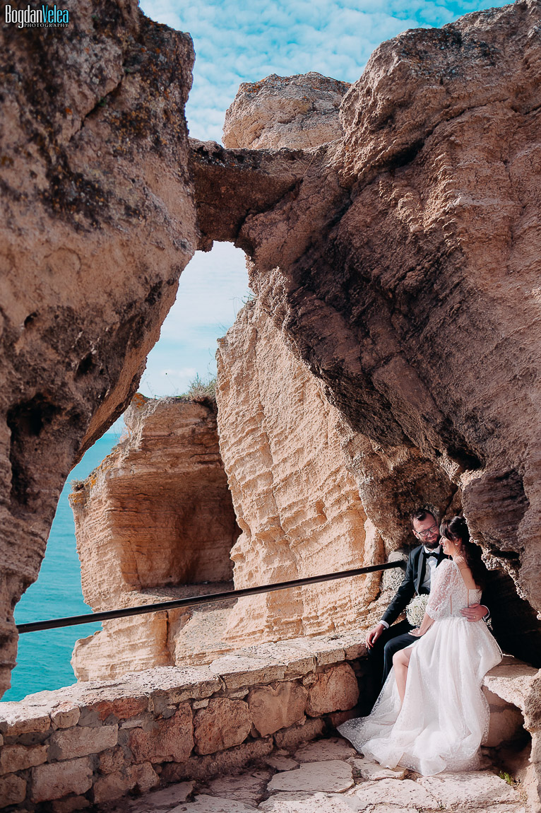 sedinta foto dupa nunta - trash the dress in Bulgaria