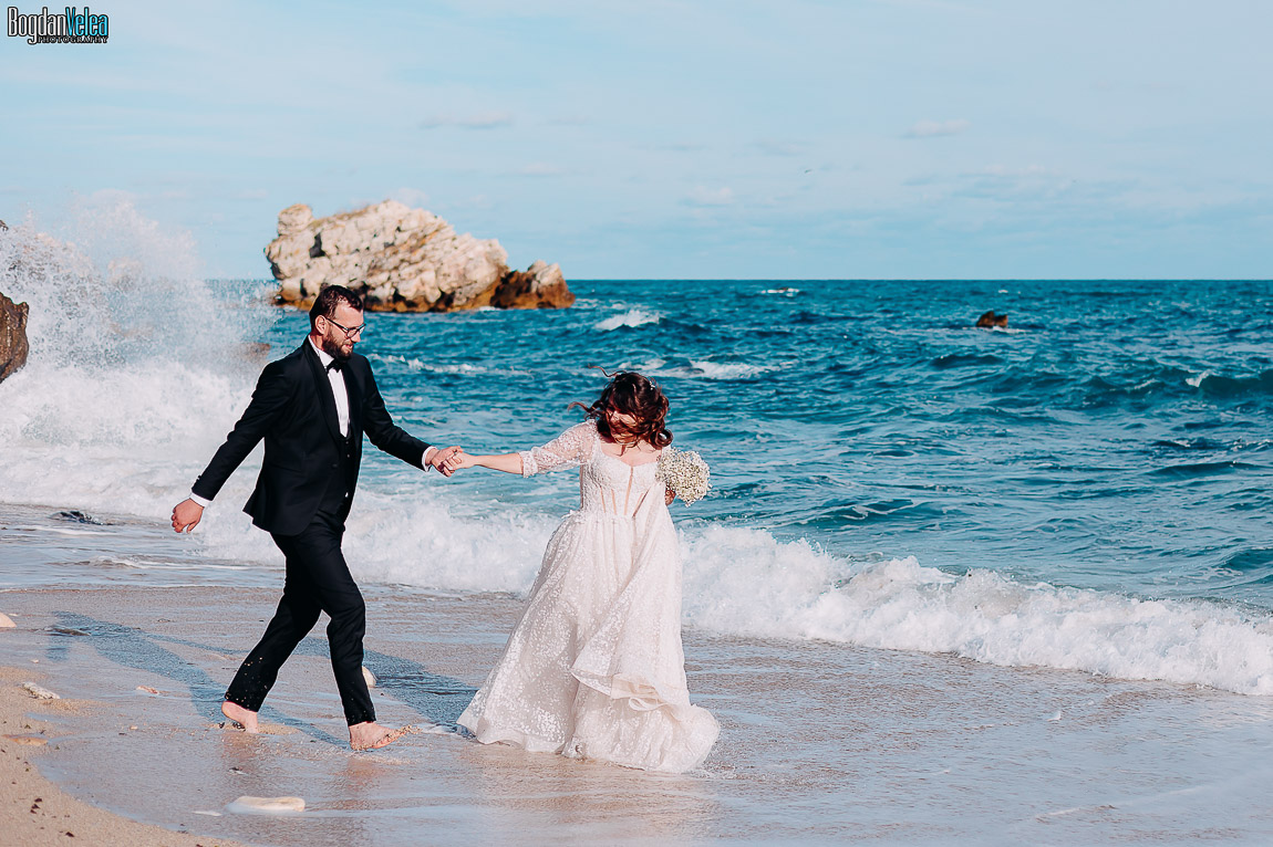 sedinta foto dupa nunta - trash the dress in Bulgaria