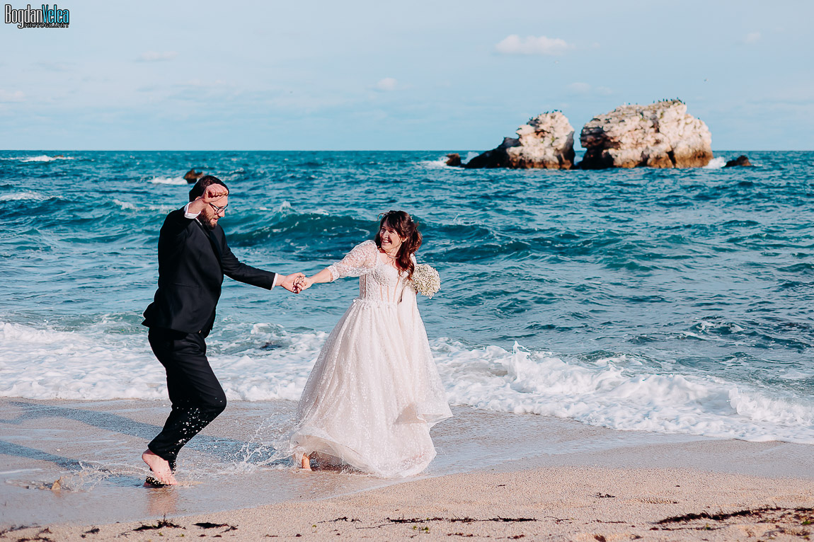 sedinta foto dupa nunta - trash the dress in Bulgaria