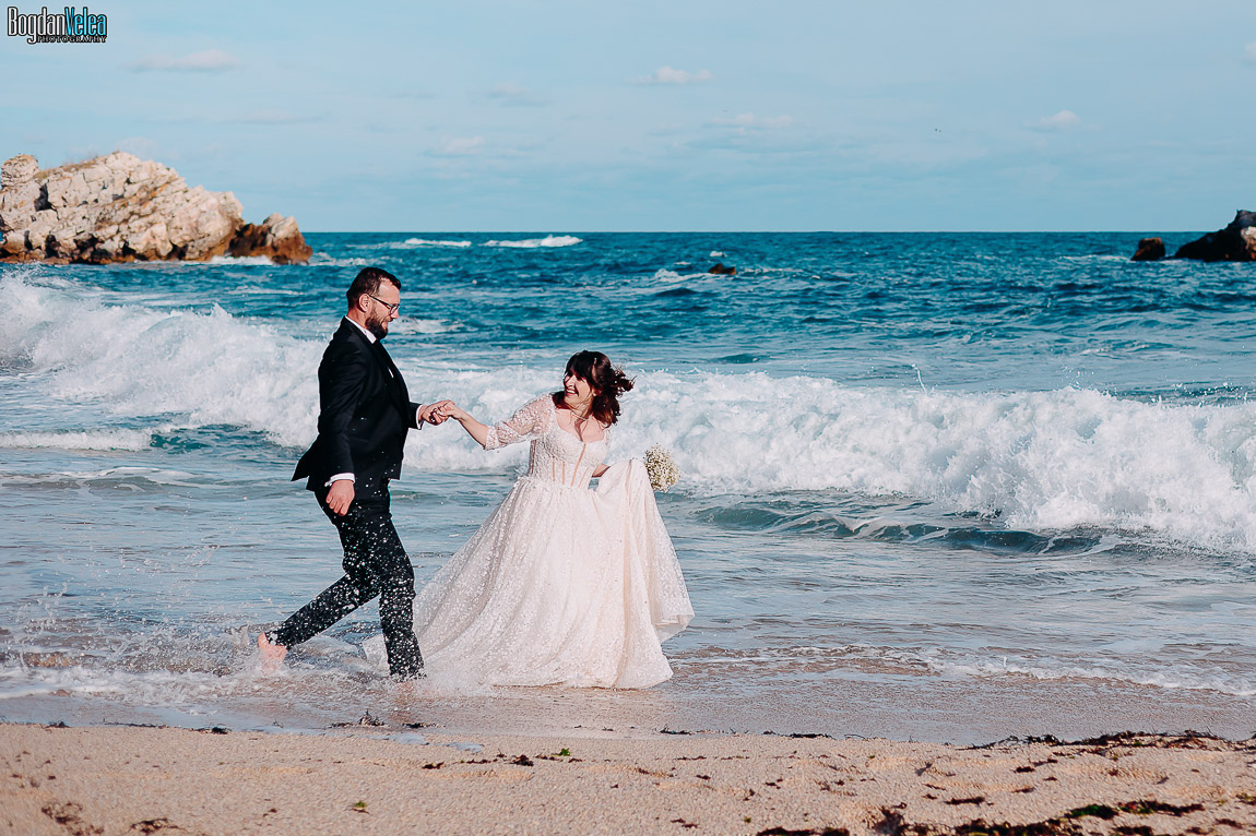 sedinta foto dupa nunta - trash the dress in Bulgaria