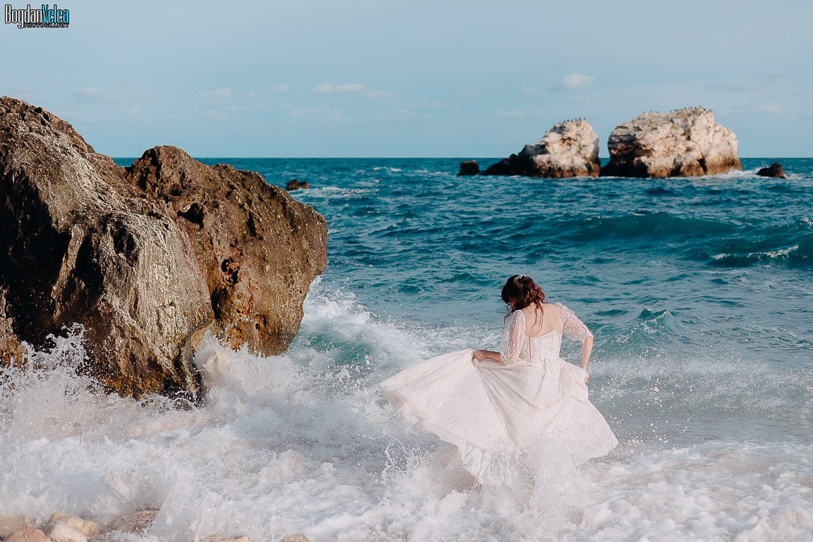sedinta foto dupa nunta - trash the dress in Bulgaria