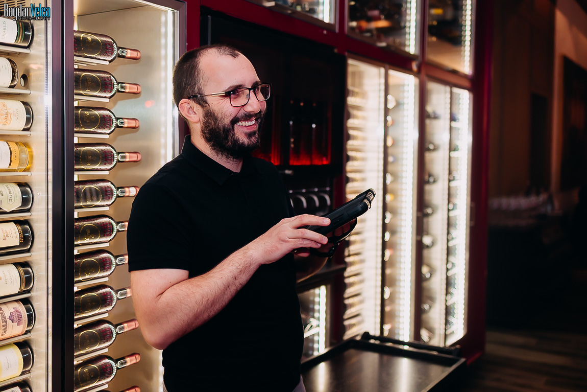 The Colours spectacol live pe scenă