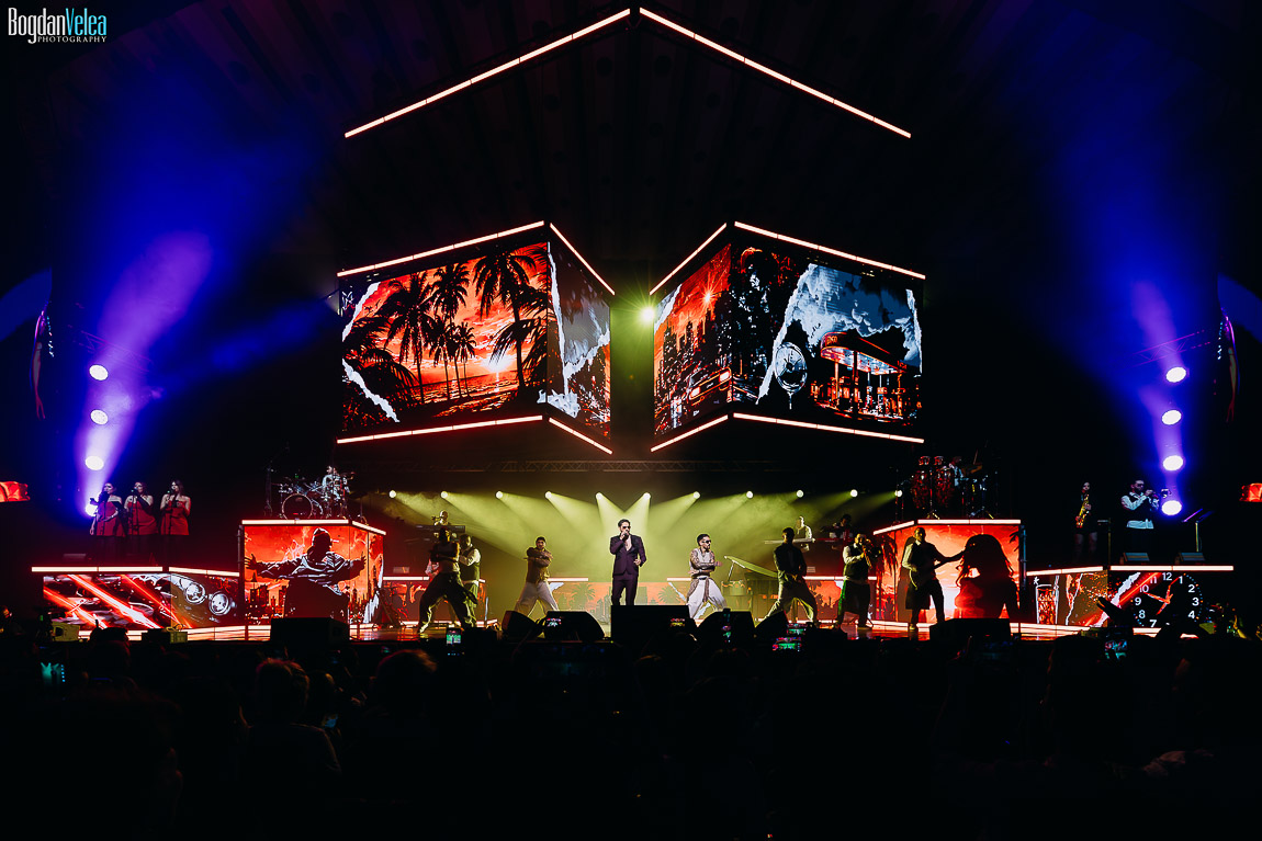 Connect-R pe scenă Sala Palatului început concert Urban Lăutăresque