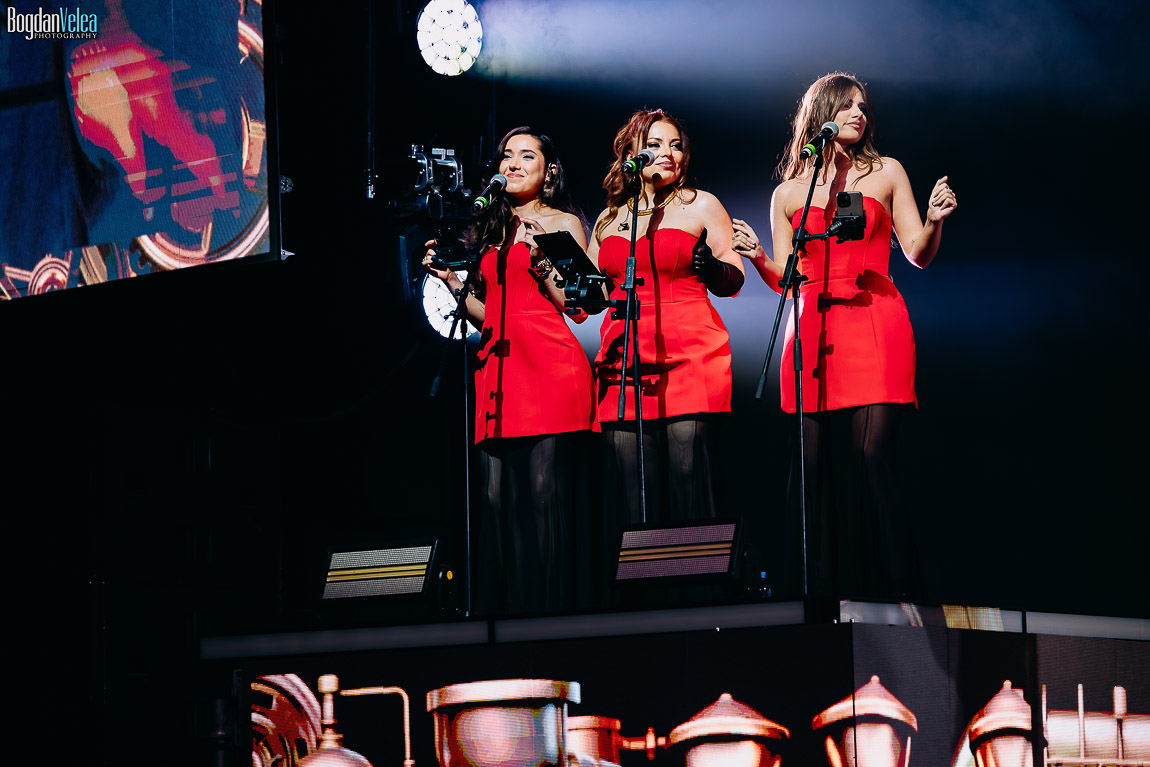 Connect-R pe scenă Sala Palatului început concert Urban Lăutăresque