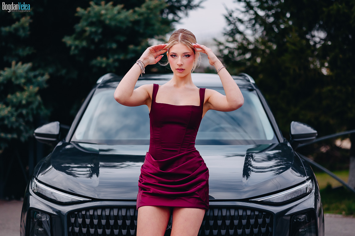 Ședință foto majorat Sara cu Audi Q3 primit cadou la 18 ani