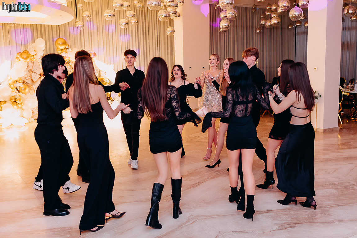 Petrecere de 18 ani Sara la Militari Ballroom – fotograf majorat