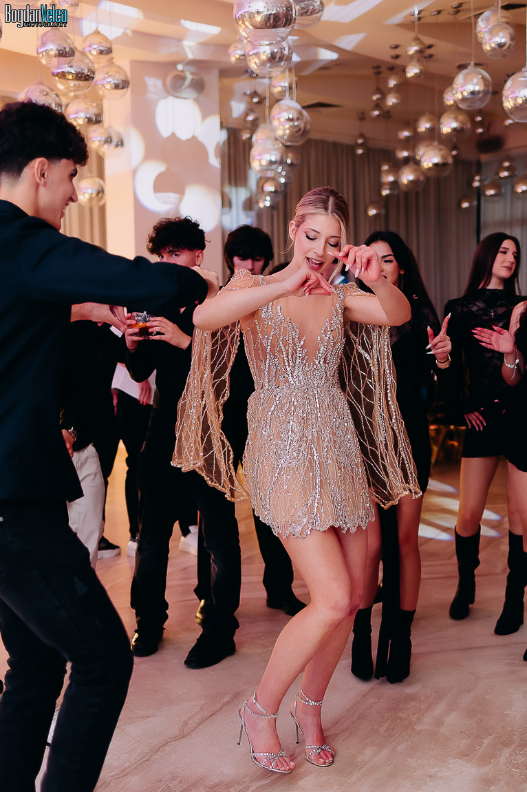 Petrecere de 18 ani Sara la Militari Ballroom – fotograf majorat